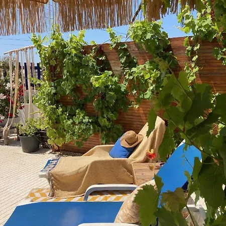 Semesterbostad Bico Flores