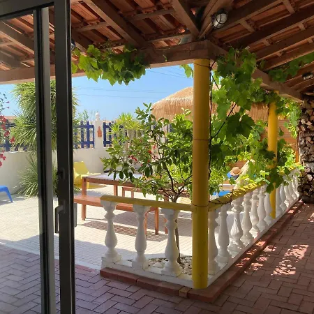 Bico Flores Semesterbostad